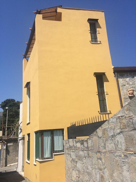 Villa Torre Dei Pirati à Letojanni Extérieur photo